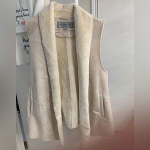 Andrew Marc New York Soft Ivory Faux Leather PreOwned Vest Size Medium